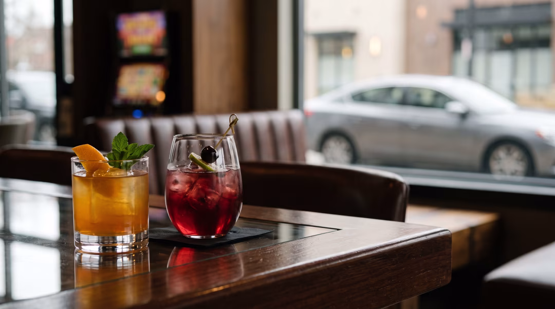 bacchus-slots-drink-refill-policy